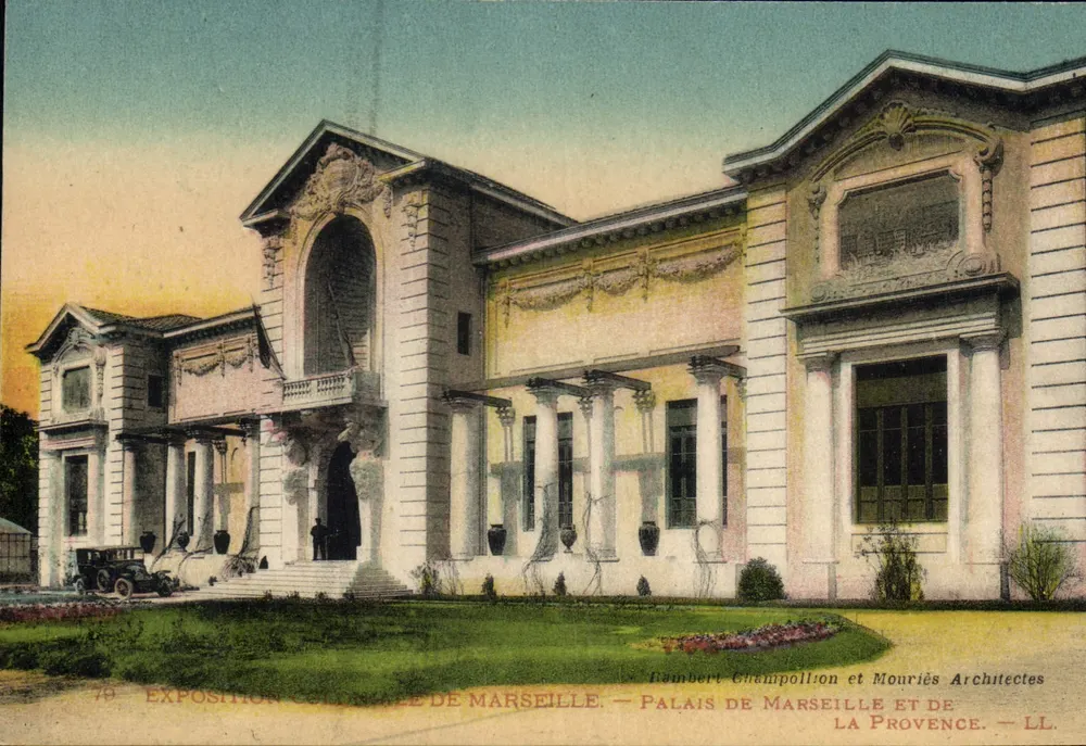 Palast von Marseille und Provence — Kolonialausstellung von Marseille — Architekten Rombert Champollion und Mourières - Vorderseite