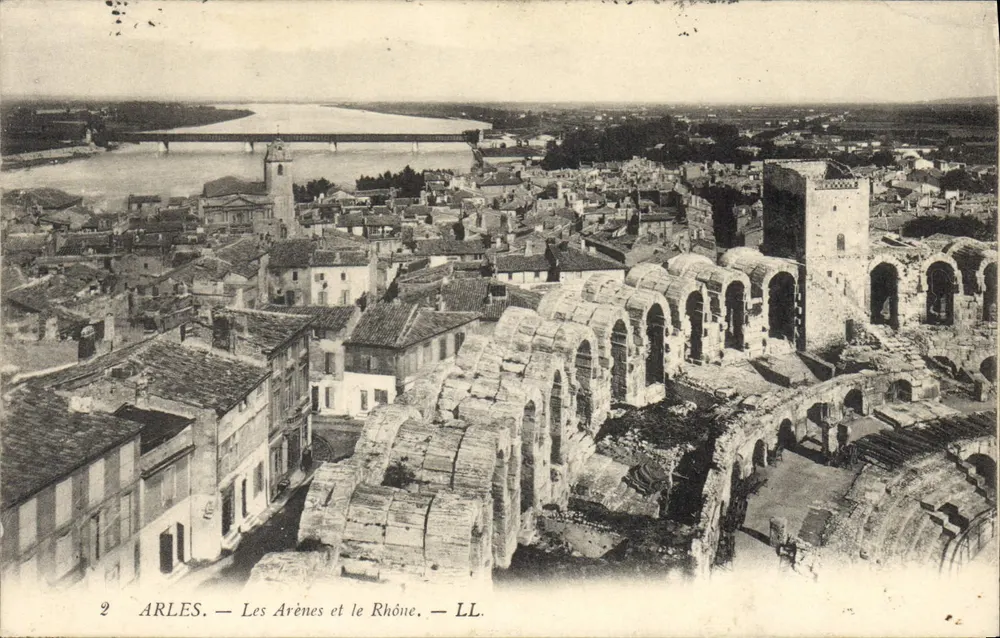 Arles — As Arènes e o Rio Rhône — LL. - Frente