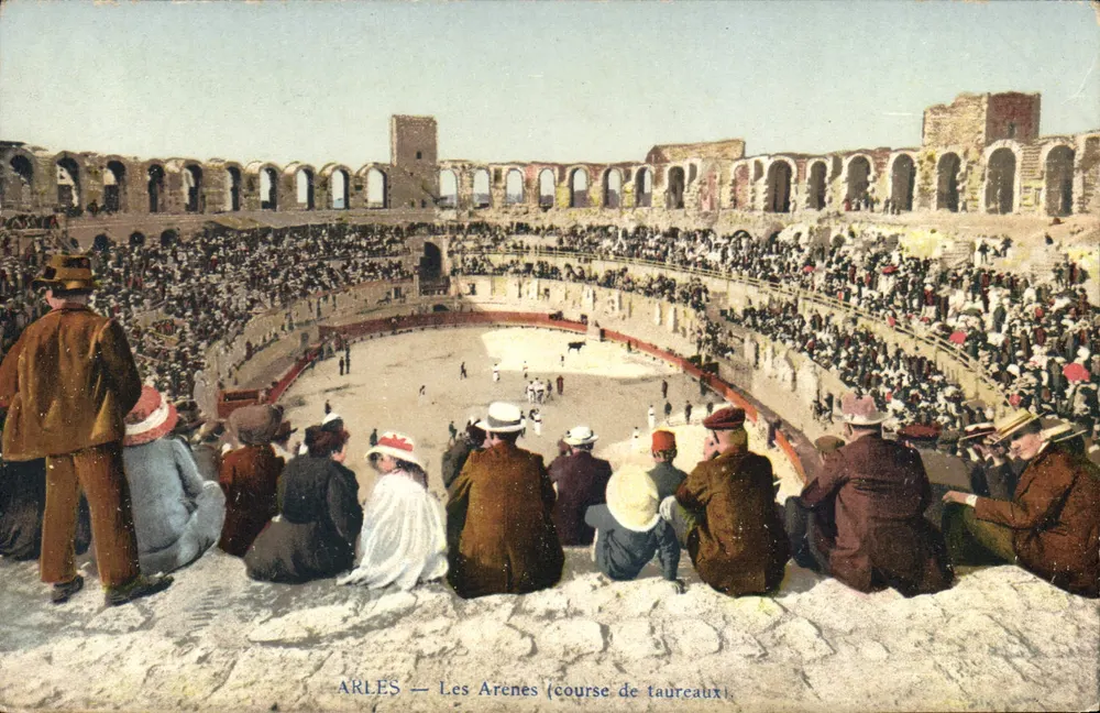 Arles — Les Arenes (corrida de touros) - Frente