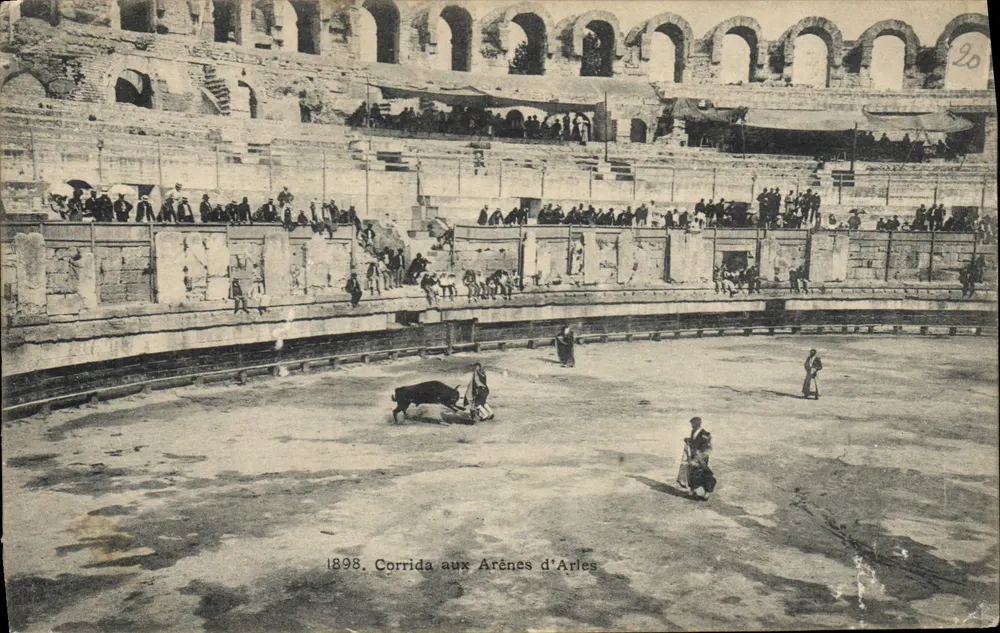 Corrida nas Arquibancadas de Arles — 1898 — editor não identificado - Frente