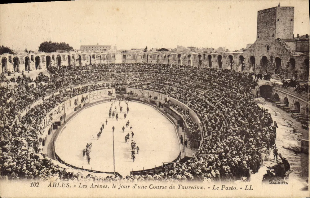 Arles - Die Arenen, an einem Stierkampftag - Le Paséo - LL - Vorderseite