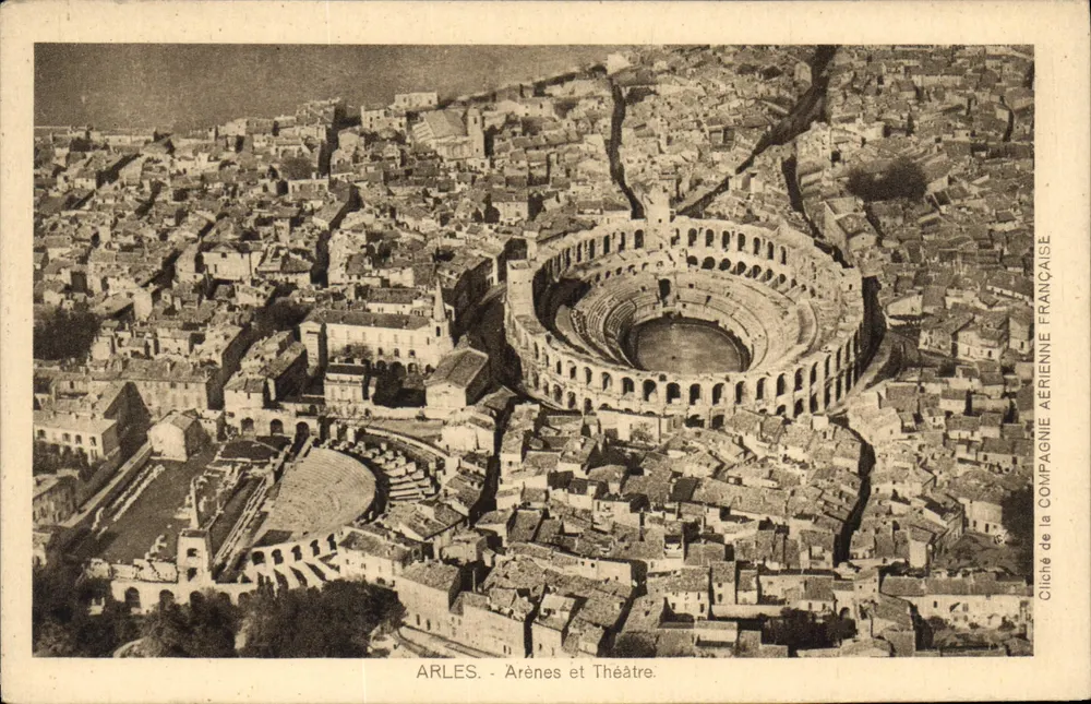 Arles - Arenas e Teatro — cliché da Compagnie Aérienne Française - Frente