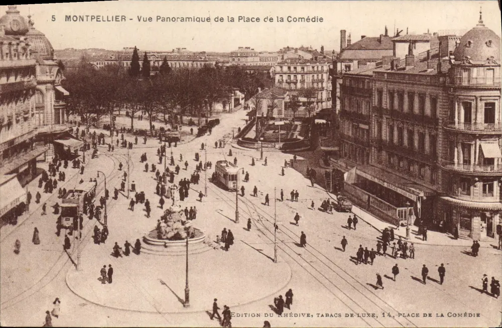 Montpellier — Panoramablick auf die Place de la Comédie — Édition Rhédive, Tabacs de Luxe, 14, Place de la Comédie - Vorderseite