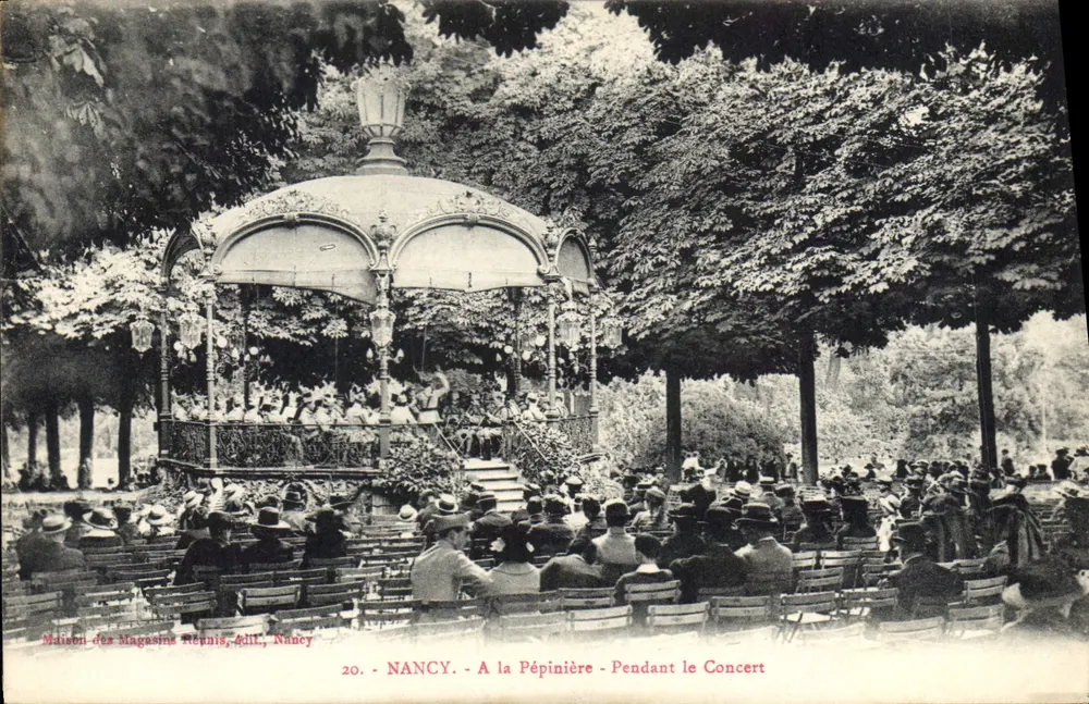 NANCY — Auf der Pflanzenbauschule — Während des Konzerts — Maison des Magasins Réunis, Verlag, Nancy - Vorderseite