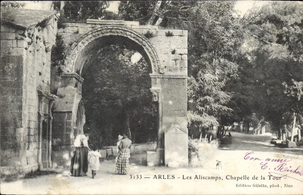 ARLES - Die Aliscamps, Kapelle der Turm — Edition Giletta, Foto von Nice, Nr. 3133 - Vorderseite