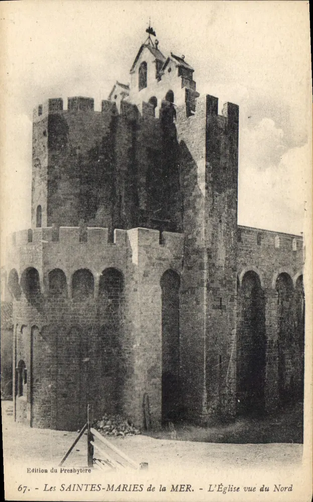 Les SAINTES-MARIES de la MER - Die Kirche aus nördlicher Richtung — Edition du Presbytère, Nr. 67 - Vorderseite