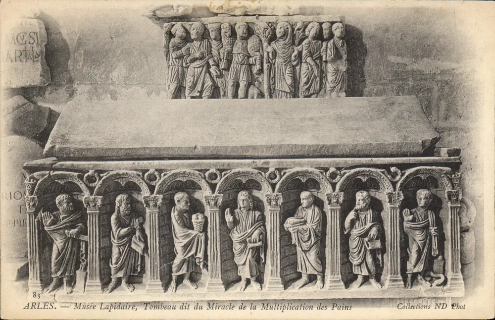 Arles — Musée Lapidaire, Tombeau dit du Miracle de la Multiplication des Pains — Collections ND Phot - Vorderseite