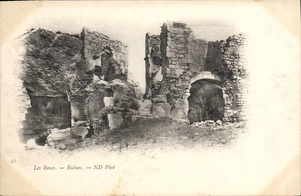 Les Baux — Ruínas — ND Pbot - Frente