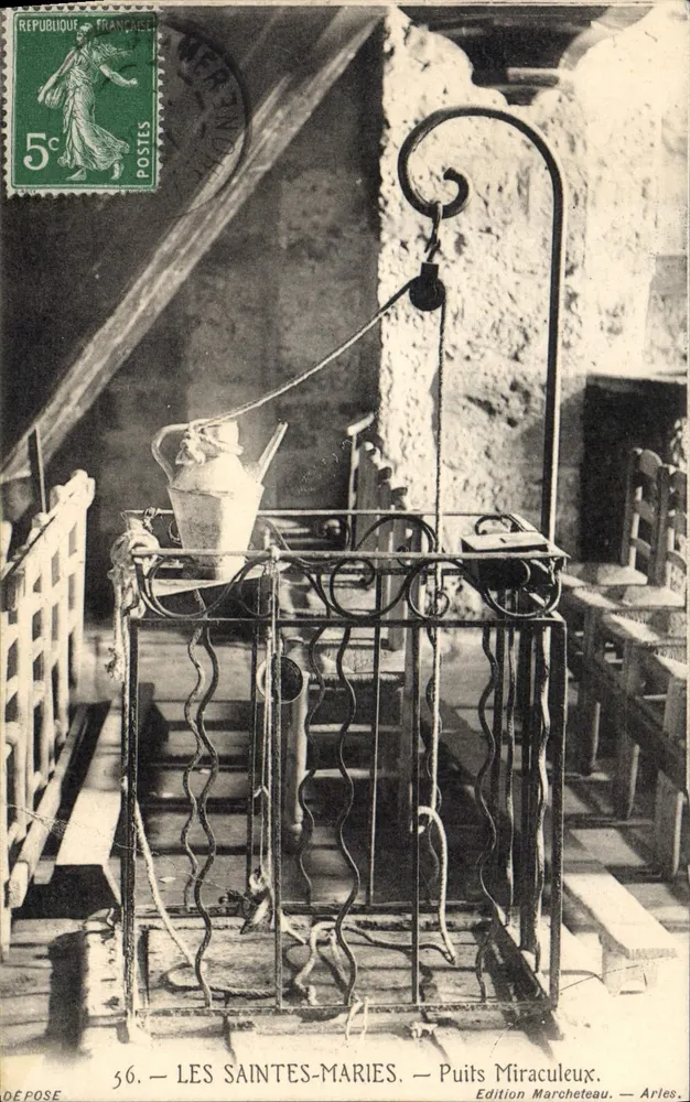 Les Saintes-Maries — Poço Milagroso — Edição Marcheteau — Arles - Frente