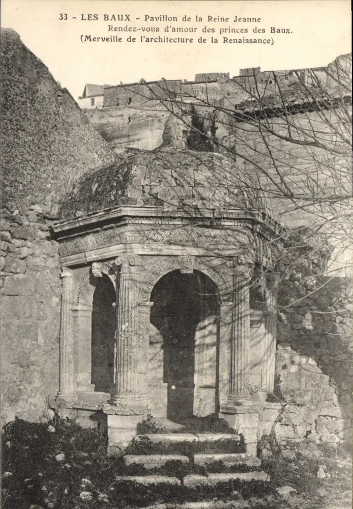 Les Baux - Pavillon der Königin Jeanne — Wunder der Renaissance-Architektur - Vorderseite