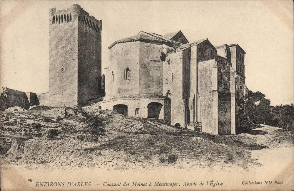 Umgebung von Arles — Kloster der Mönche in Montmajour, Kirchenapsis — Collections ND Phot - Vorderseite