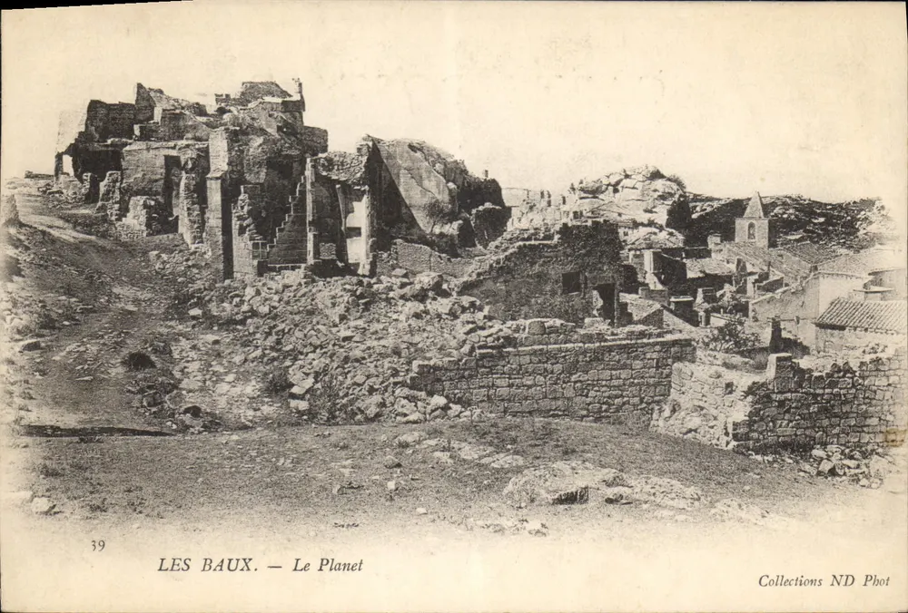Les Baux — Le Planet — Coleções ND Phot - Frente