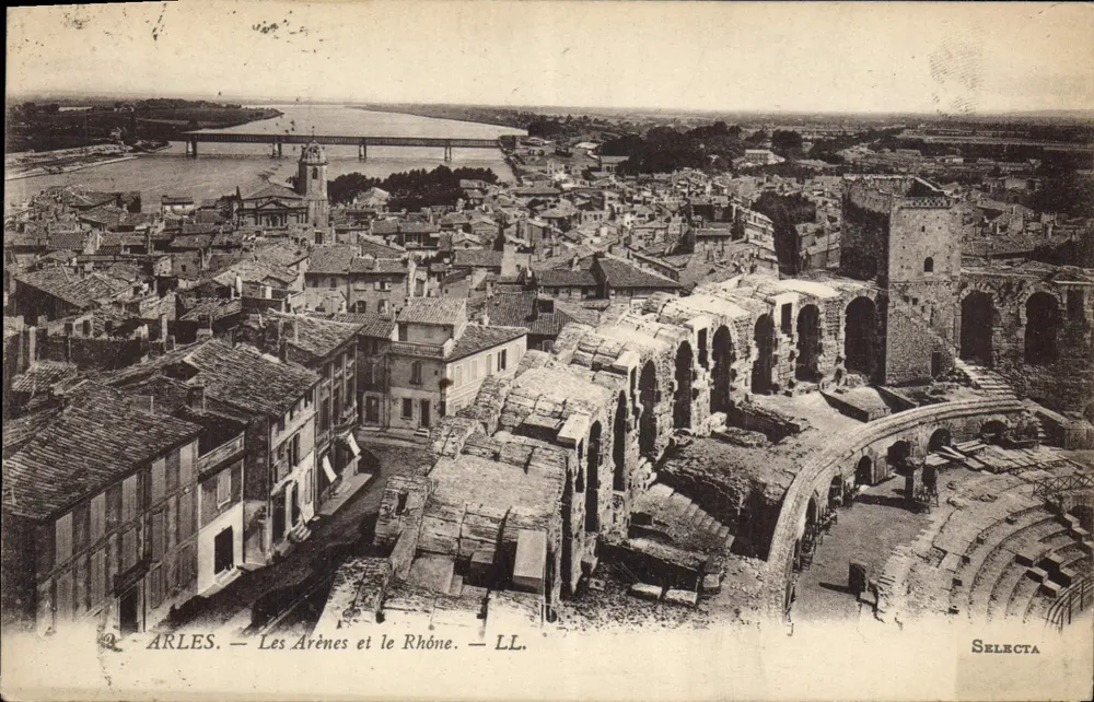 Arles — As Arênes e o Rio Rône — Selecta - Frente