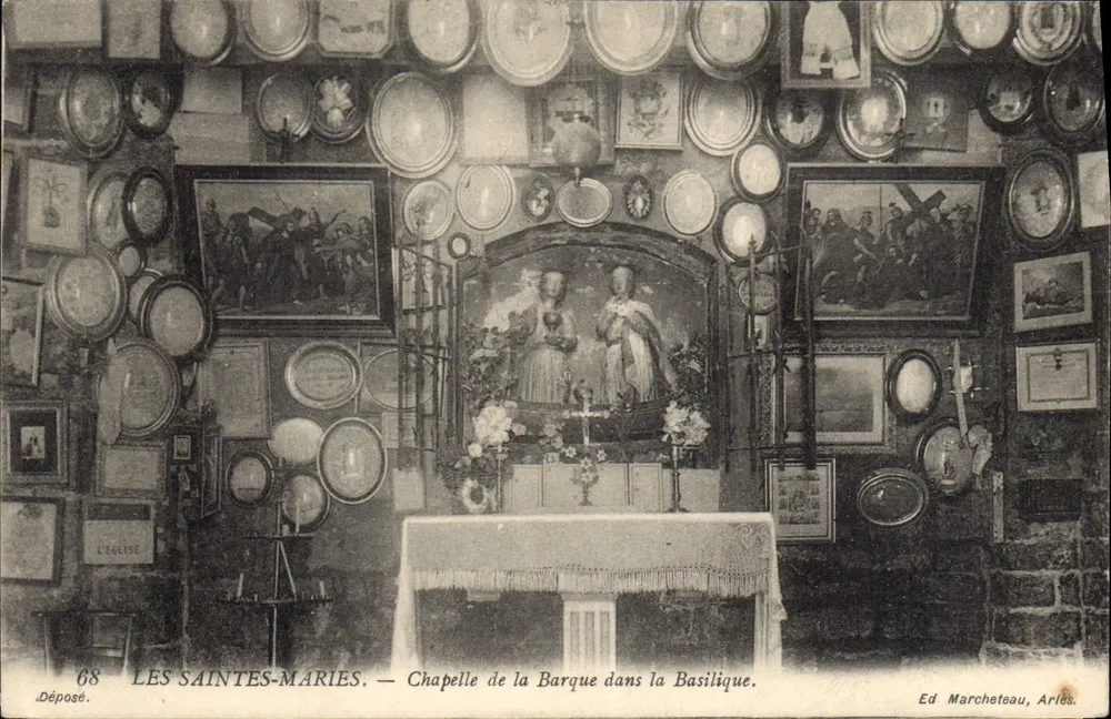 Les Saintes-Maries — Kapelle der Barke innerhalb der Basilika — Ed. Marcheteau, Arles - Vorderseite