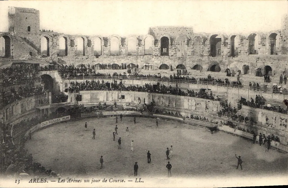 Arles — As Arenas em um dia de corrida — LL. n°13 - Frente
