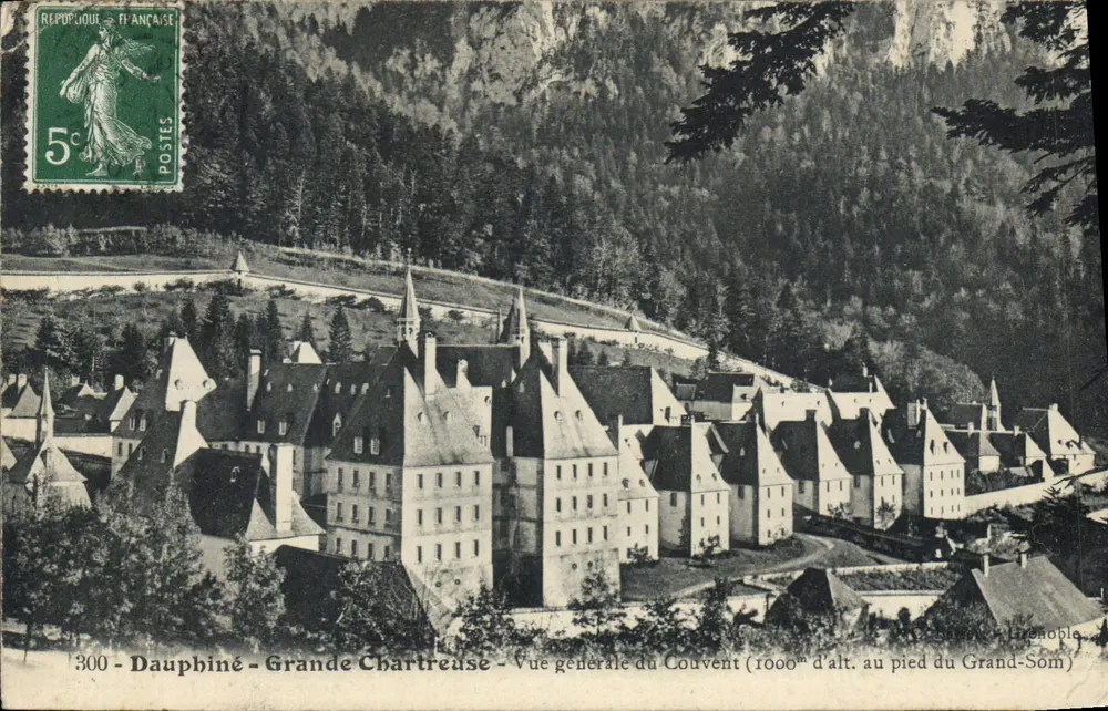 Dauphiné - Grande Chartreuse - Allgemeiner Blick auf das Kloster (1000 m Höhe am Fuße des Grand-Som) - Vorderseite