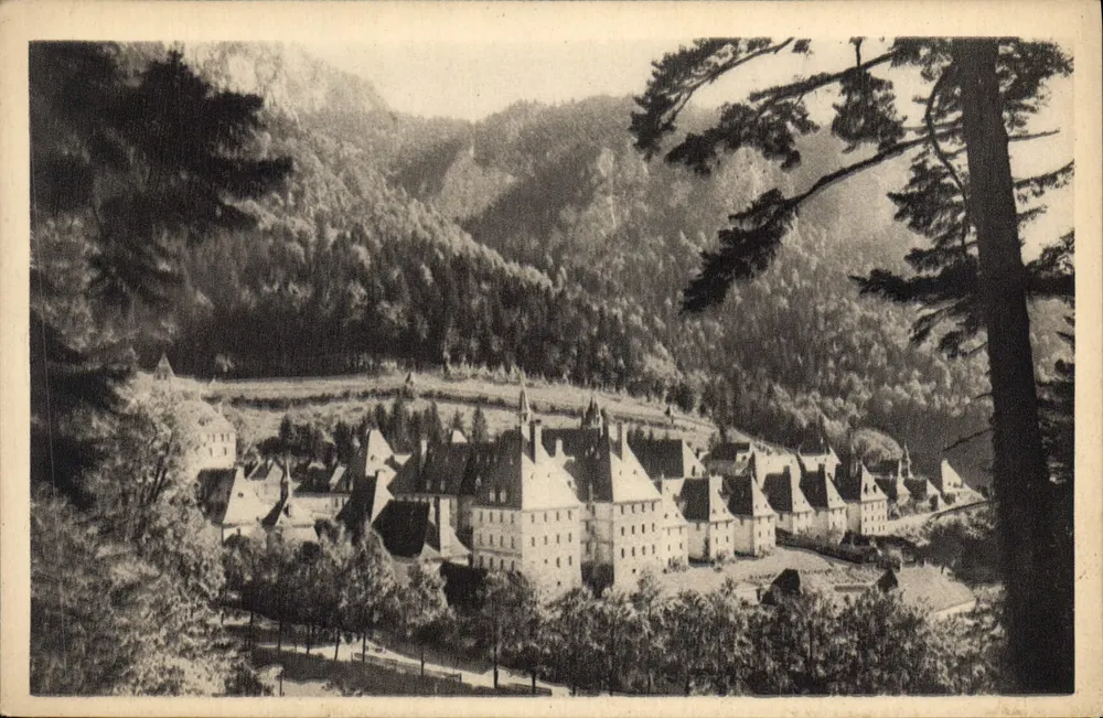 Mosteiro da Grande Chartreuse — Vista geral — Serv. Comercial Monuments Historiques, Paris - Frente