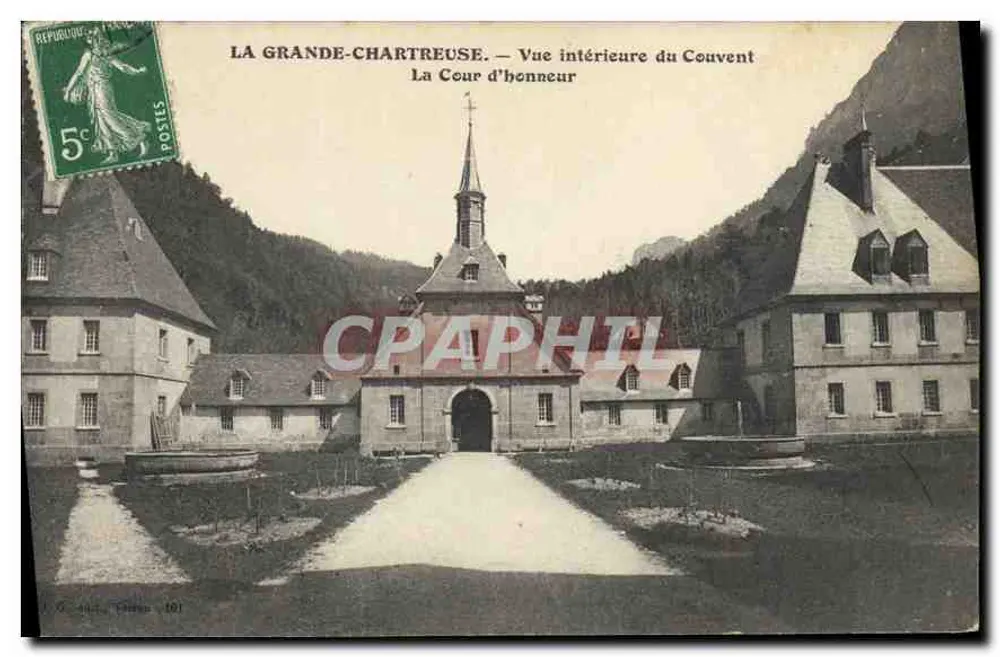 La Grande-Chartreuse — Innere Ansicht des Klosters, Der Ehrenhof — 101 - Vorderseite