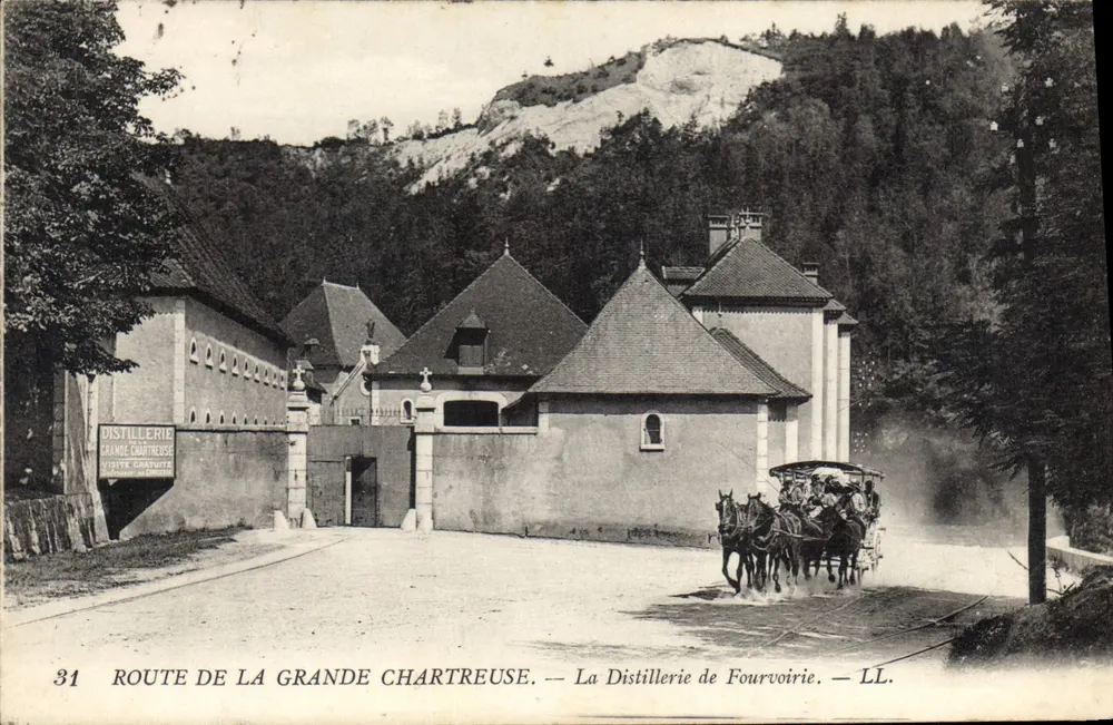 Route der Grande Chartreuse — Die Destillerie Fourvoirie — LL. - Vorderseite