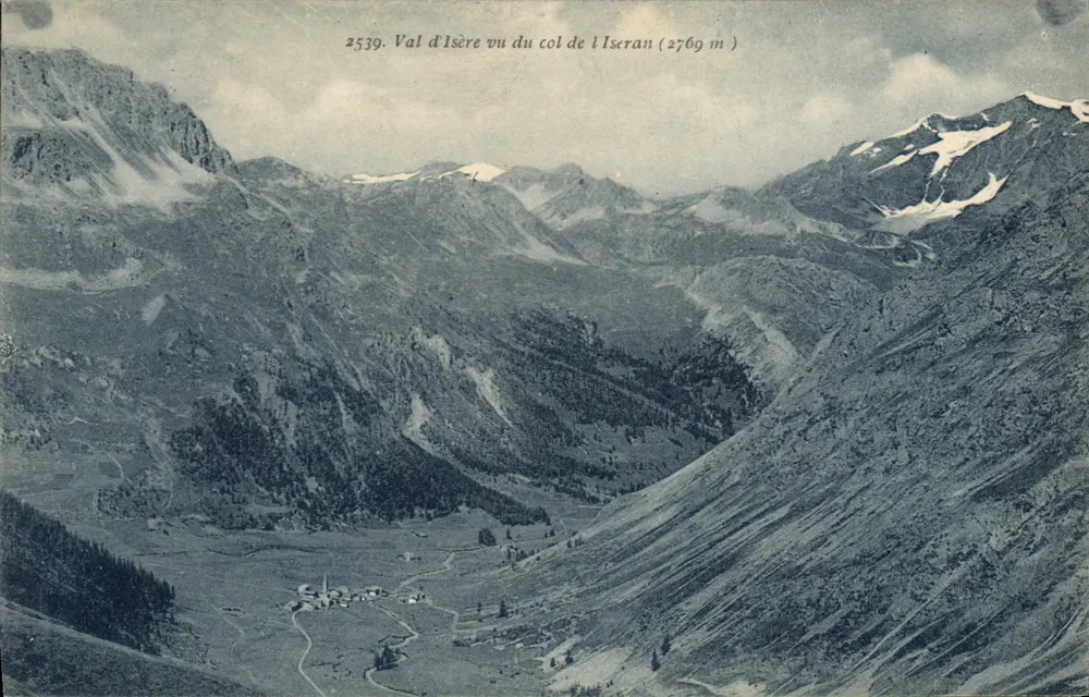 Val d'Isère vista do colo de l'Iseran (2769 m) — cartão postal n°2539 — editor R. de Mijieu, Chambéry - Frente