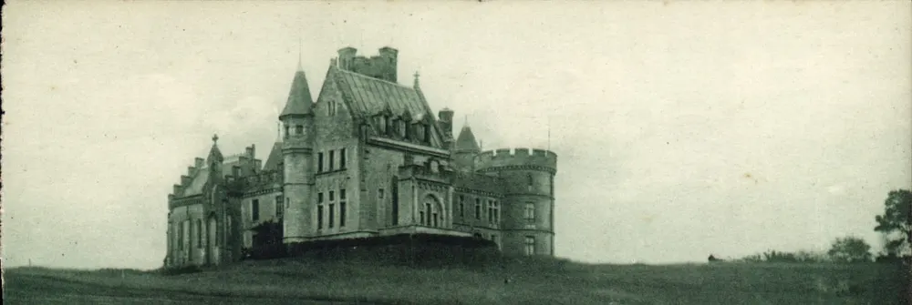 Hendaye — Der Golfplatz und das Schloss Arrogory, errichtet von Viollet-le-Duc — Artistische Editionen R. Bergevin, La Rochelle - Vorderseite