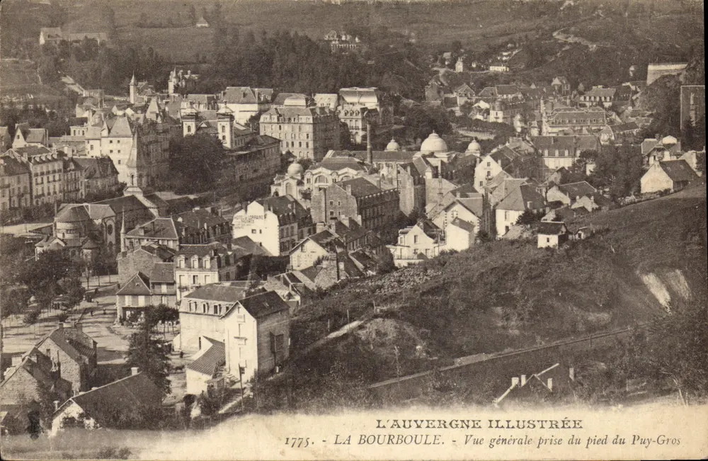 La Bourboule — Allgemeine Ansicht vom Fuße des Puy-Gros — L'Auvergne Illustrée, Nr. 1775 - Vorderseite
