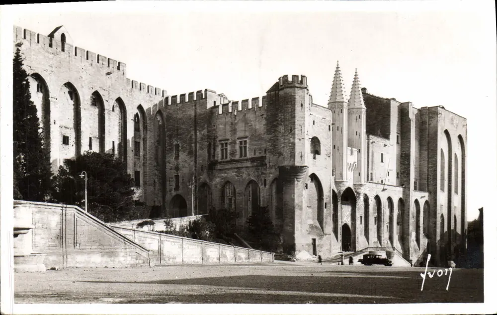 Avignon (Vaucluse) — O Palácio dos Papas — Edições de Arte 'AVIGNON' - Frente