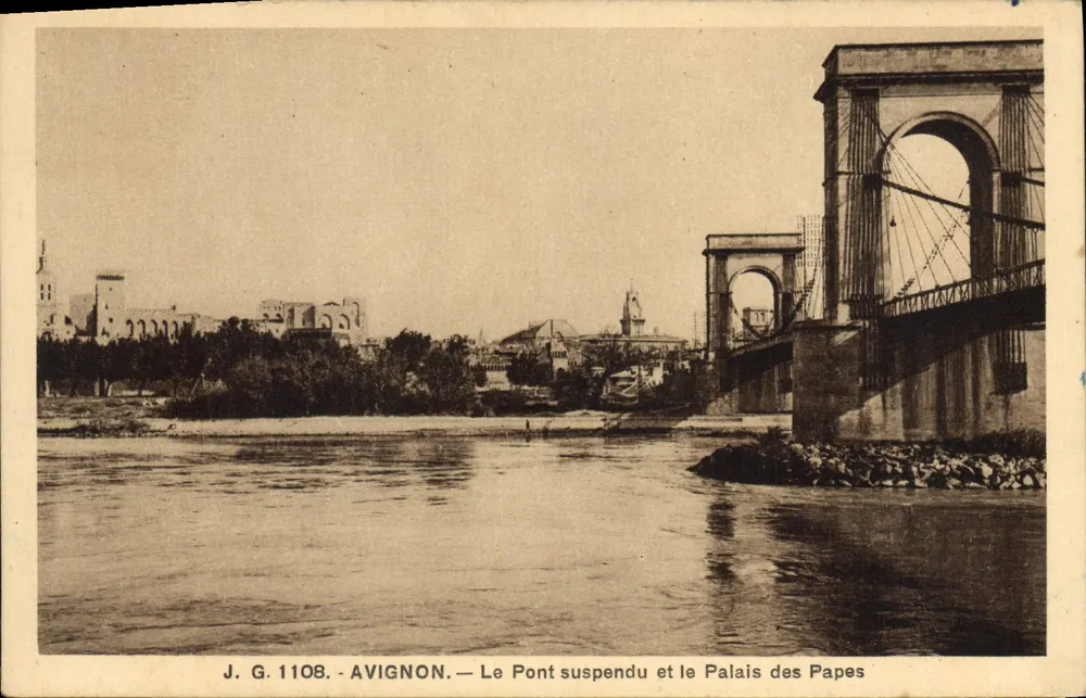 Avignon — Der Hängebrücke und das Palais des Papes - Vorderseite