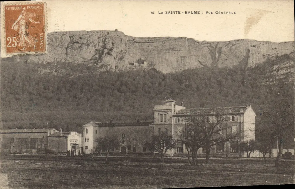 La Sainte-Baume : Vista Geral — Editor: Établissements Diffusion Photographiques, Toulon, n°75 - Frente