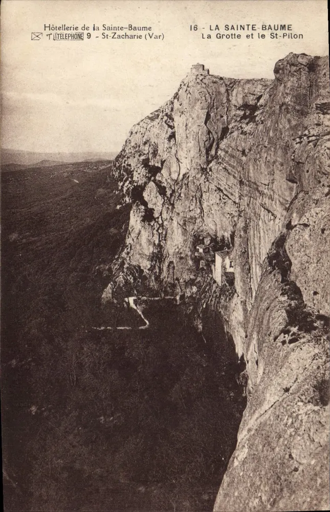 A Gruta e o St-Pilon — A Sainte-Baume — Hóspedes da Sainte-Baume, St-Zacharie (Var) - Frente