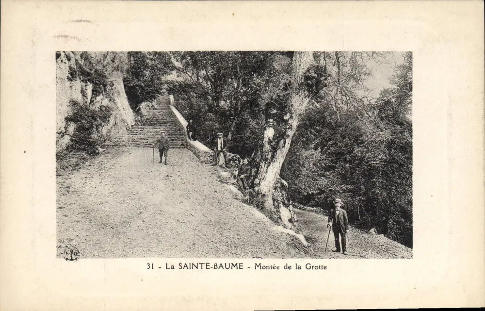 A Sainte-Baume - Subida para a Gruta — série 31 — editor não identificado - Frente