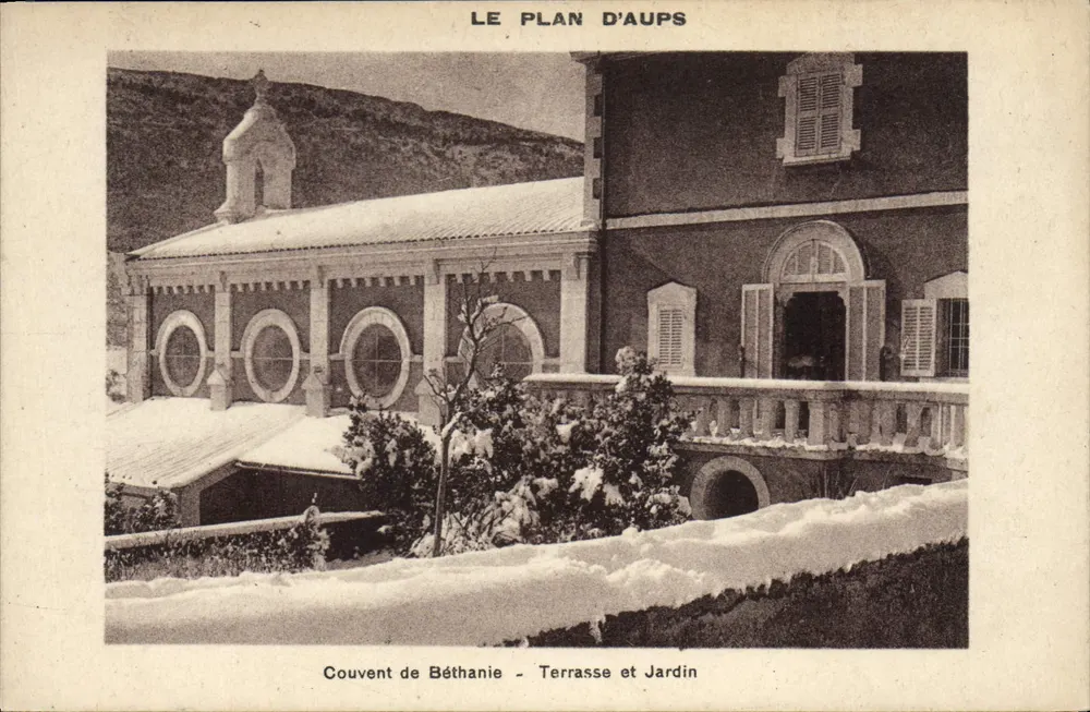 O Plano de Aups — Convento de Béthanie — Terraço e Jardim - Frente