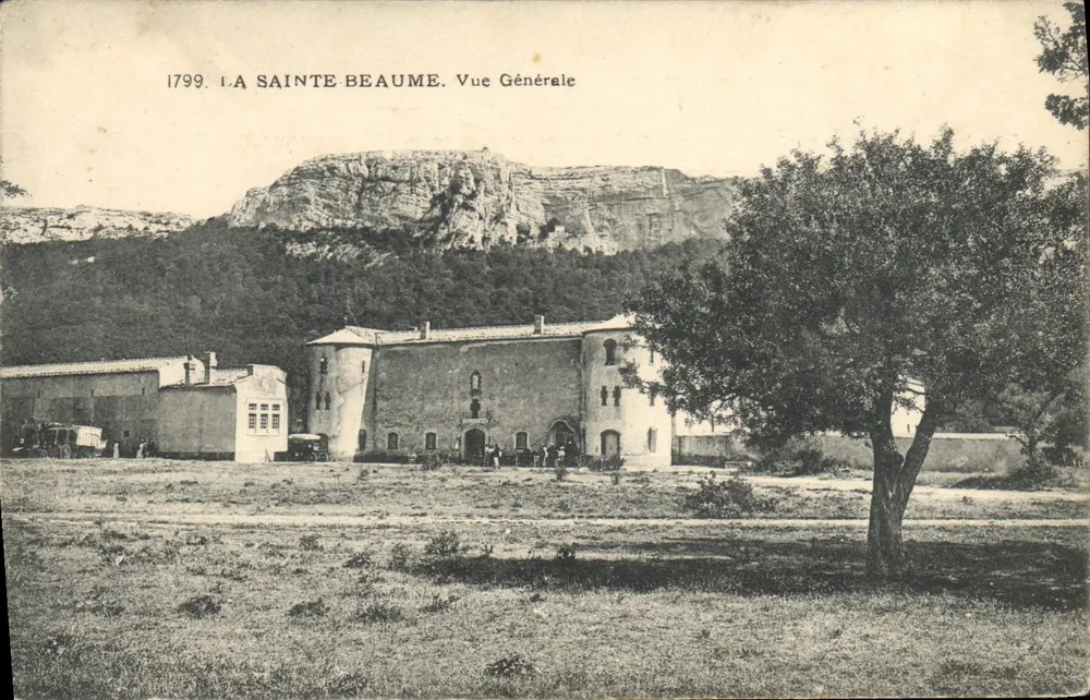 La Sainte-Beaume — Vista Geral — Ateliers de Photographie Guerande, Marseille - Frente