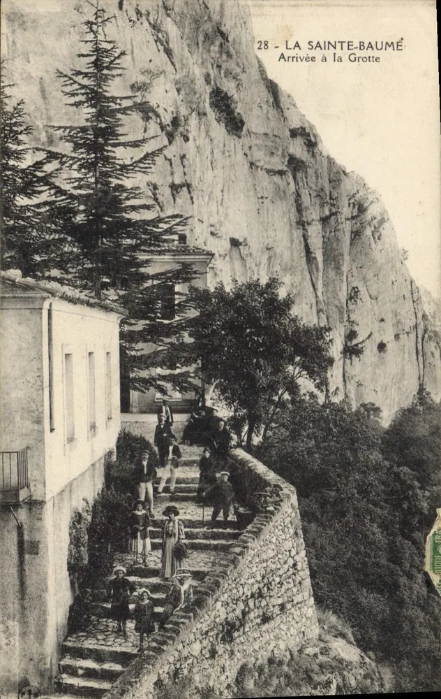La Sainte-Baume — Chegada à Gruta — editor desconhecido, n° 28 - Frente