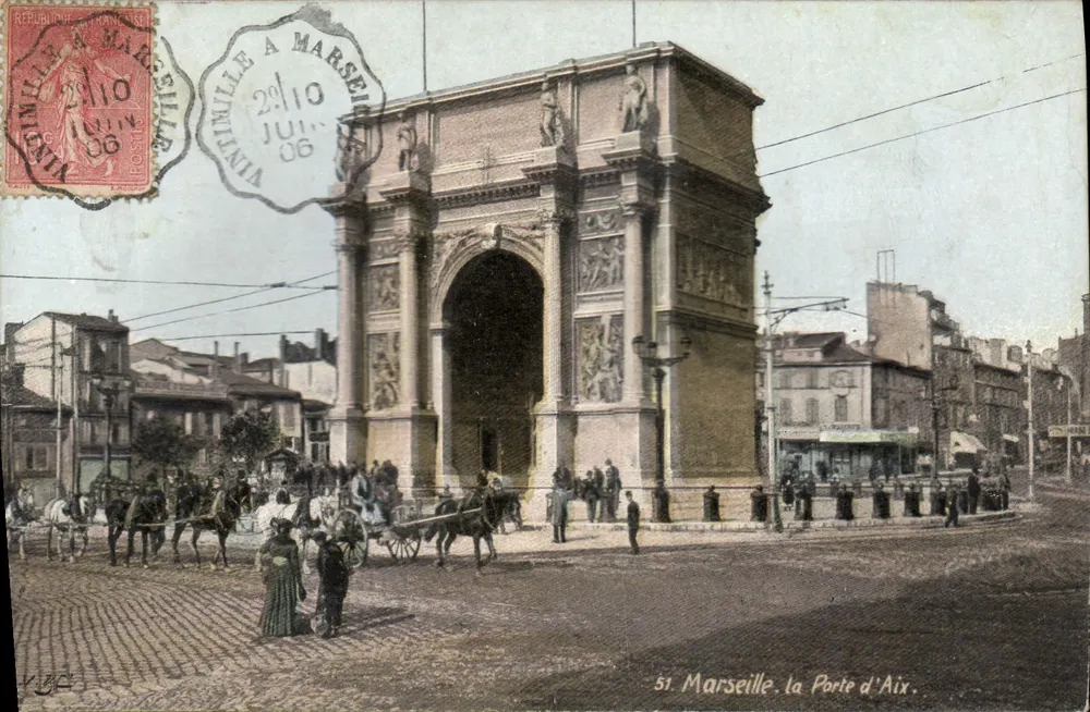 Marseille. A Porta de Aix — vista urbana com veículos — editor V. Bé — n° 51 - Frente