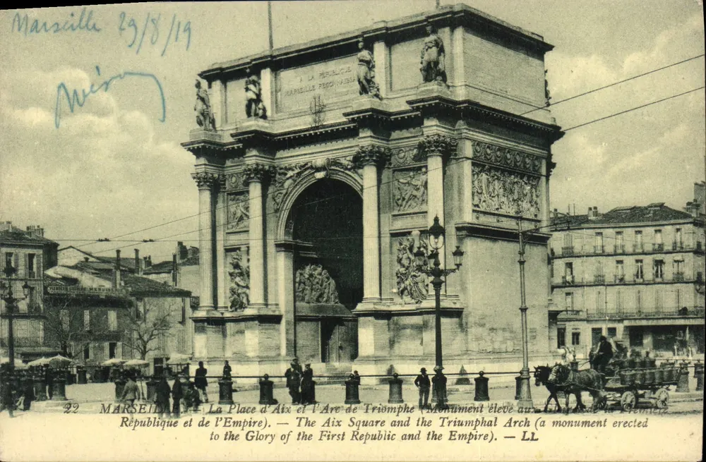 Marselha — A Place d'Aix e o Arco do Triunfo — LL - Frente