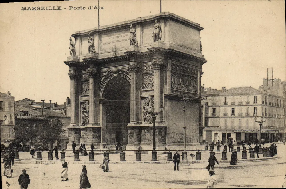 Marselha - Porta de Aix — Arco de Triunfo dedicado à República — editor não identificado - Frente