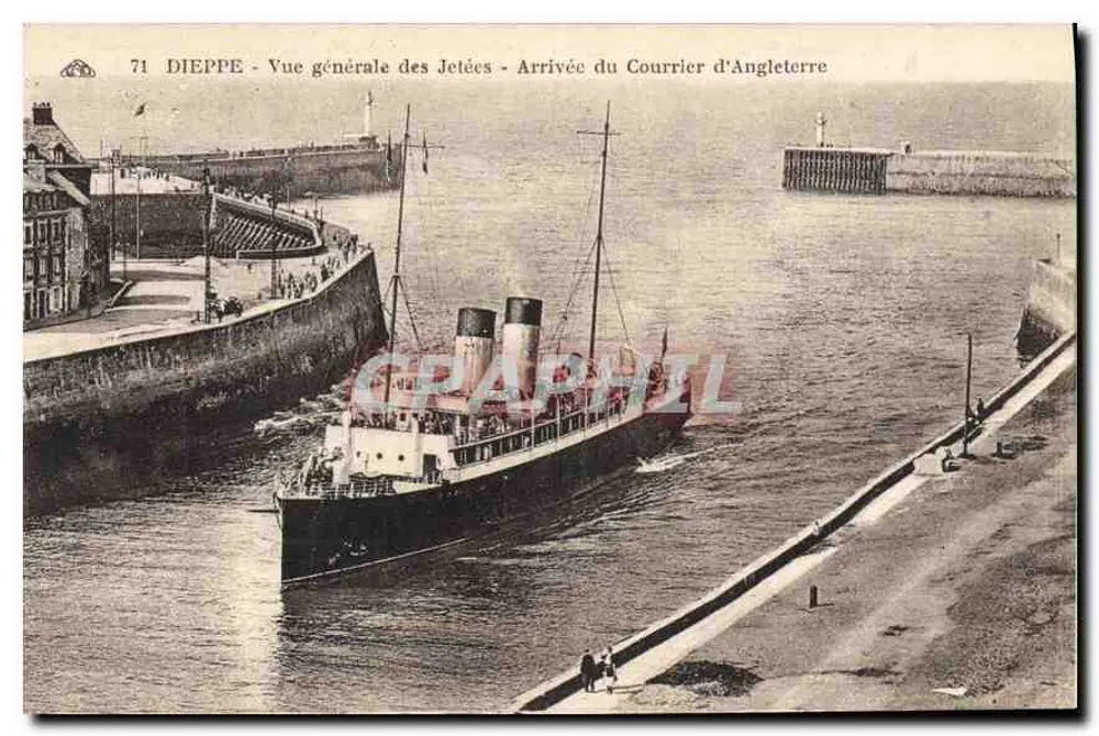Dieppe - Allgemeiner Blick auf die Piers - Ankunft des Postwagens aus England - Vorderseite