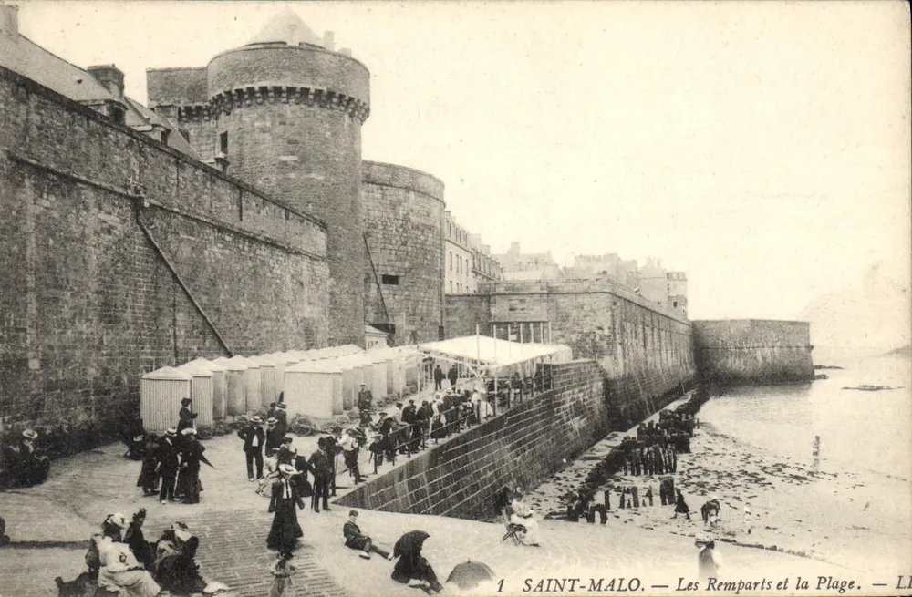 Saint-Malo — Die Mauern und die Strandpromenade — LL - Vorderseite