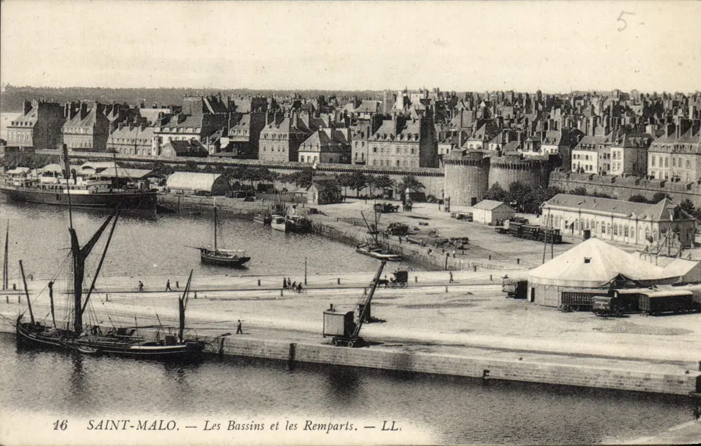Saint-Malo — Die Becken und die Mauern — LL. — n°16 - Vorderseite