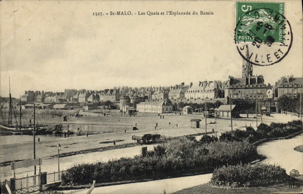 St-Malo - Die Kais und die Esplanade des Bassins — H. La Mallois, Verleger, Nr. 1327 - Vorderseite