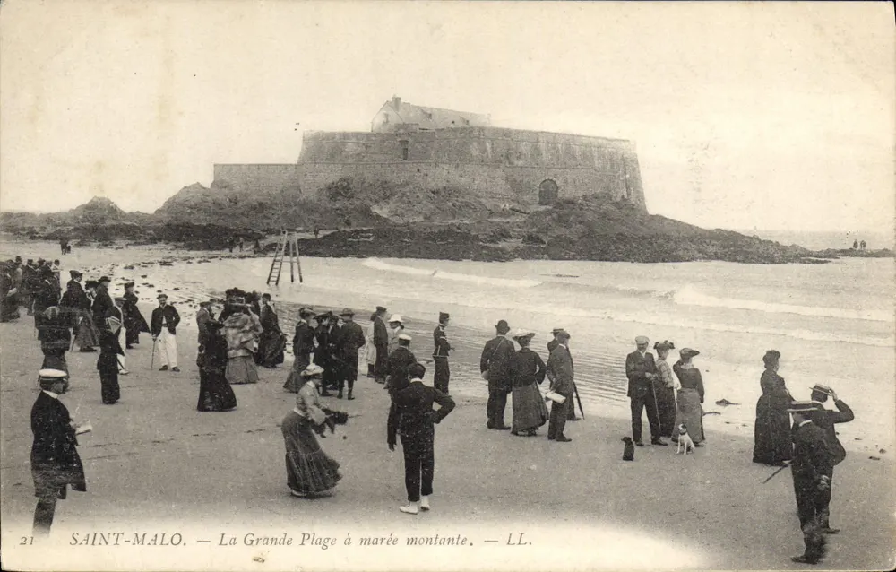 SAINT-MALO — Ansicht der Grande Plage bei Ebbe — LL. - Vorderseite