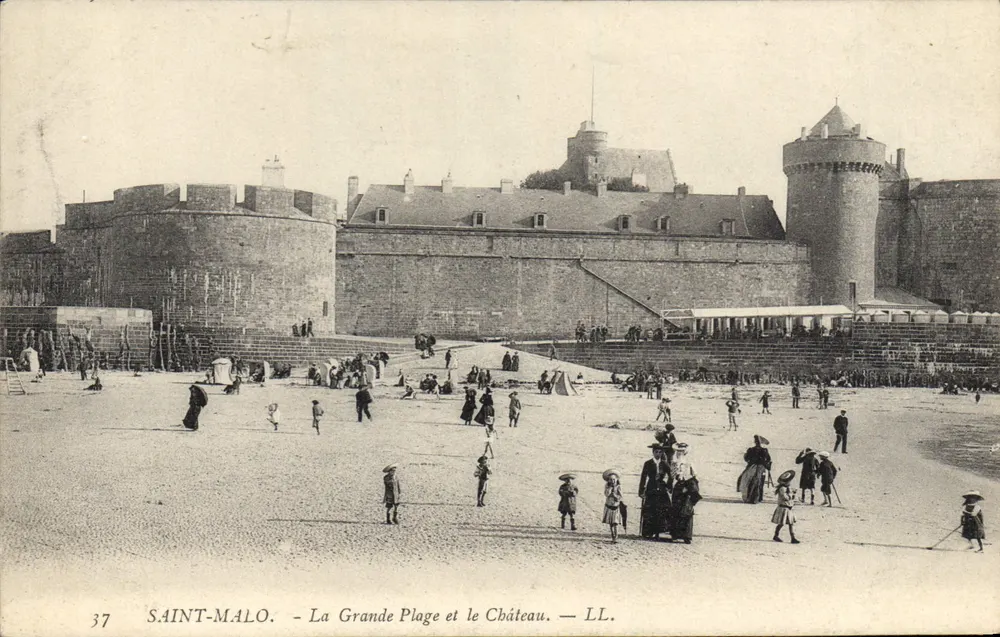 Saint-Malo - Die Große Strandpromenade und das Schloss — LL. — n°37 - Vorderseite
