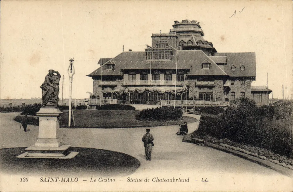 Saint-Malo — Das Casino — Statue von Chateaubriand — LL. — n°130 - Vorderseite