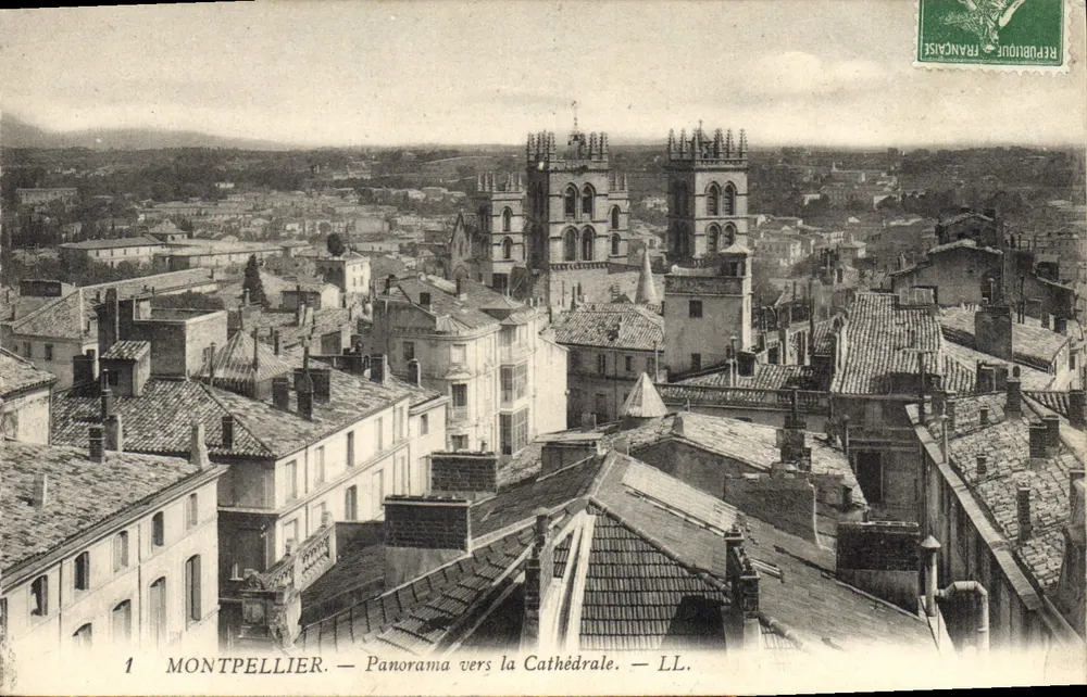 Montpellier — Panorama em direção à Catedral — LL. - Frente