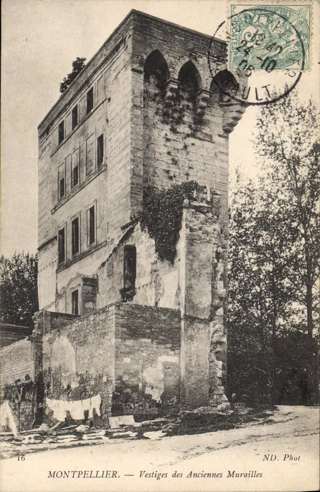 Montpellier — Vestige der alten Mauern — ND. Foto - Vorderseite