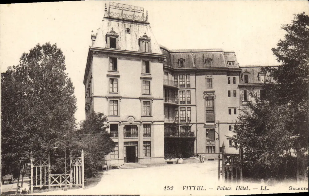 Vittel — Palace Hôtel — LL. — Selecta — n°152 - Frente