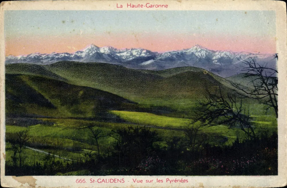 St-Gaudens - Vista sobre as Pirineus — La Haute-Garonne — Edições Labouche frères, Toulouse - Frente