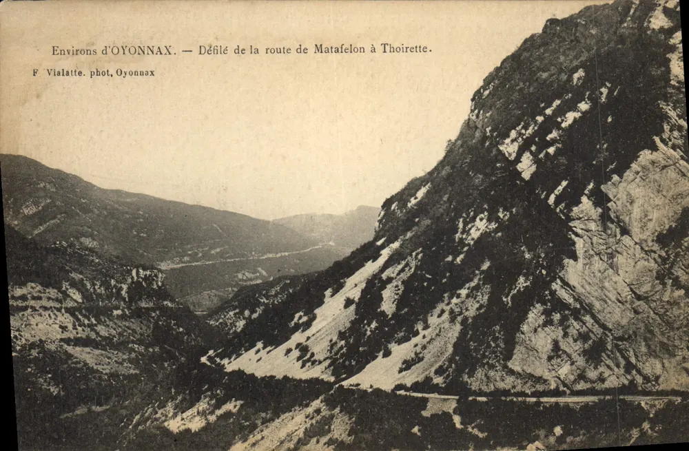 Umgebung von OYONNAX — Pass der Straße von Matafelen nach Thoirette — F. Vialatte, Foto. Oyonnax - Vorderseite