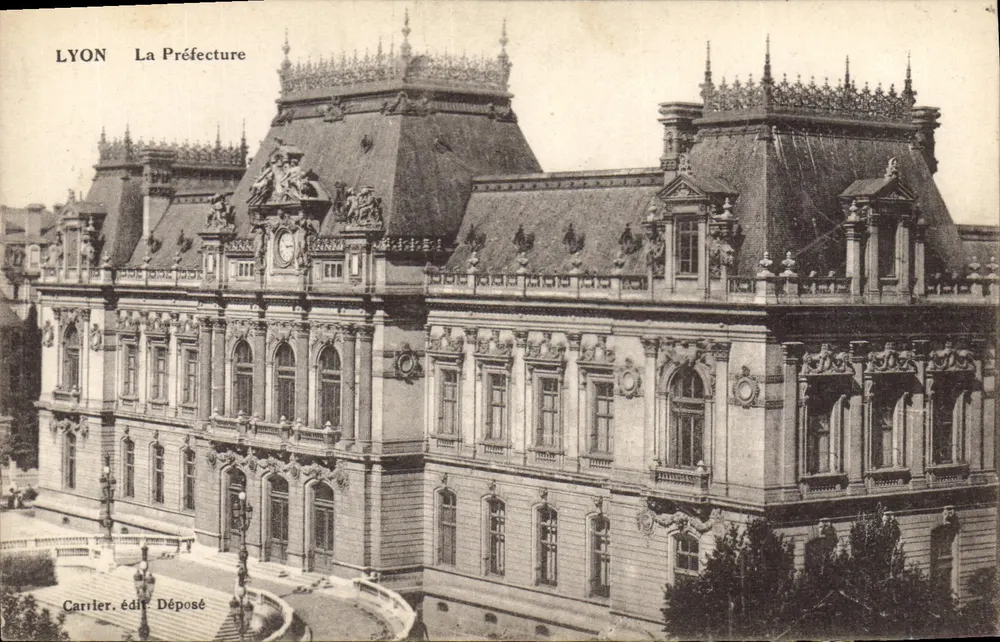 LYON A Prefeitura — Carriler, editor depositado - Frente